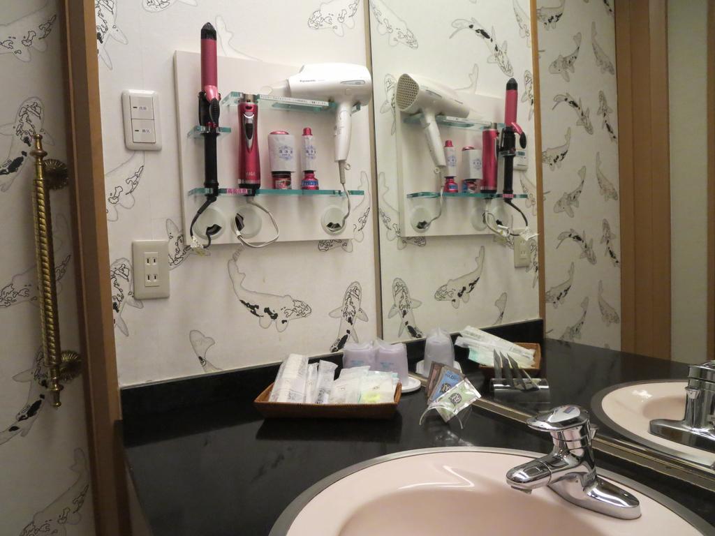 Hotel Casablanca (Adults Only) Osaka Bagian luar foto