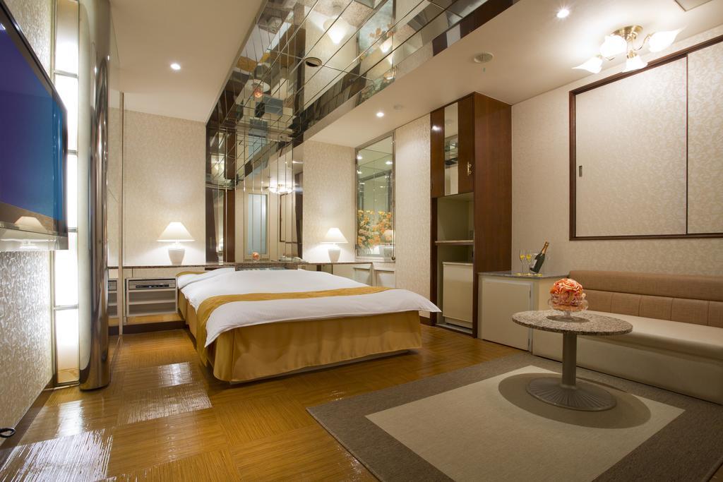 Hotel Casablanca (Adults Only) Osaka Bagian luar foto